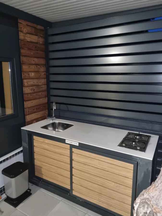 Hipo Camp Mobil Home Arta Пакоштане Экстерьер фото