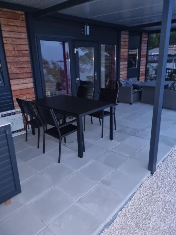 Hipo Camp Mobil Home Arta Пакоштане Экстерьер фото